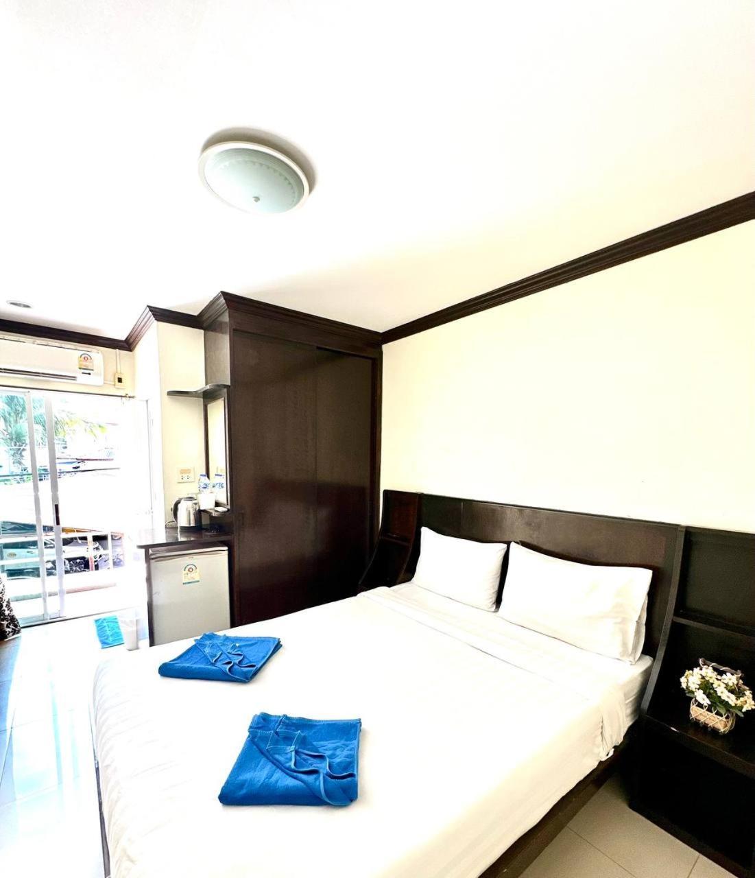 Blueskyhouse Patong 호텔 외부 사진