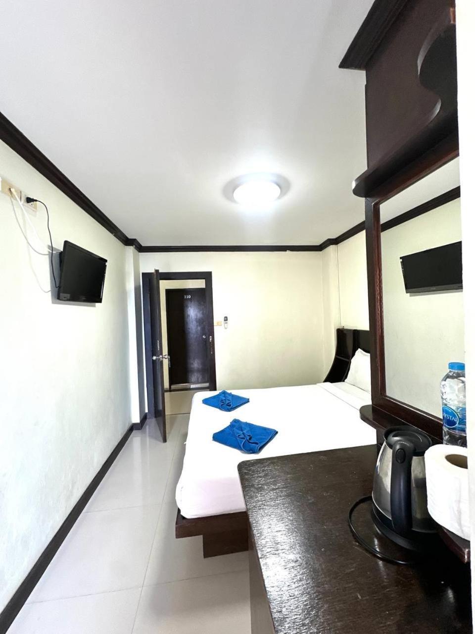 Blueskyhouse Patong 호텔 외부 사진