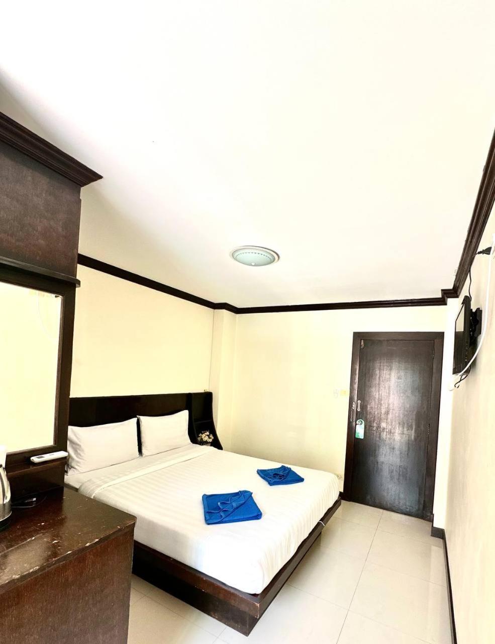 Blueskyhouse Patong 호텔 외부 사진