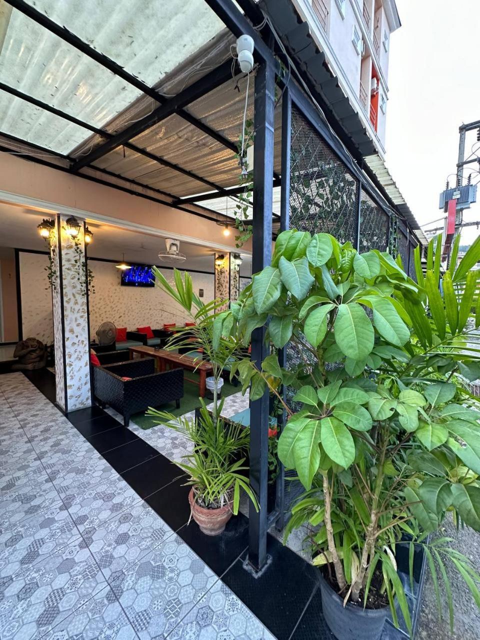 Blueskyhouse Patong 호텔 외부 사진