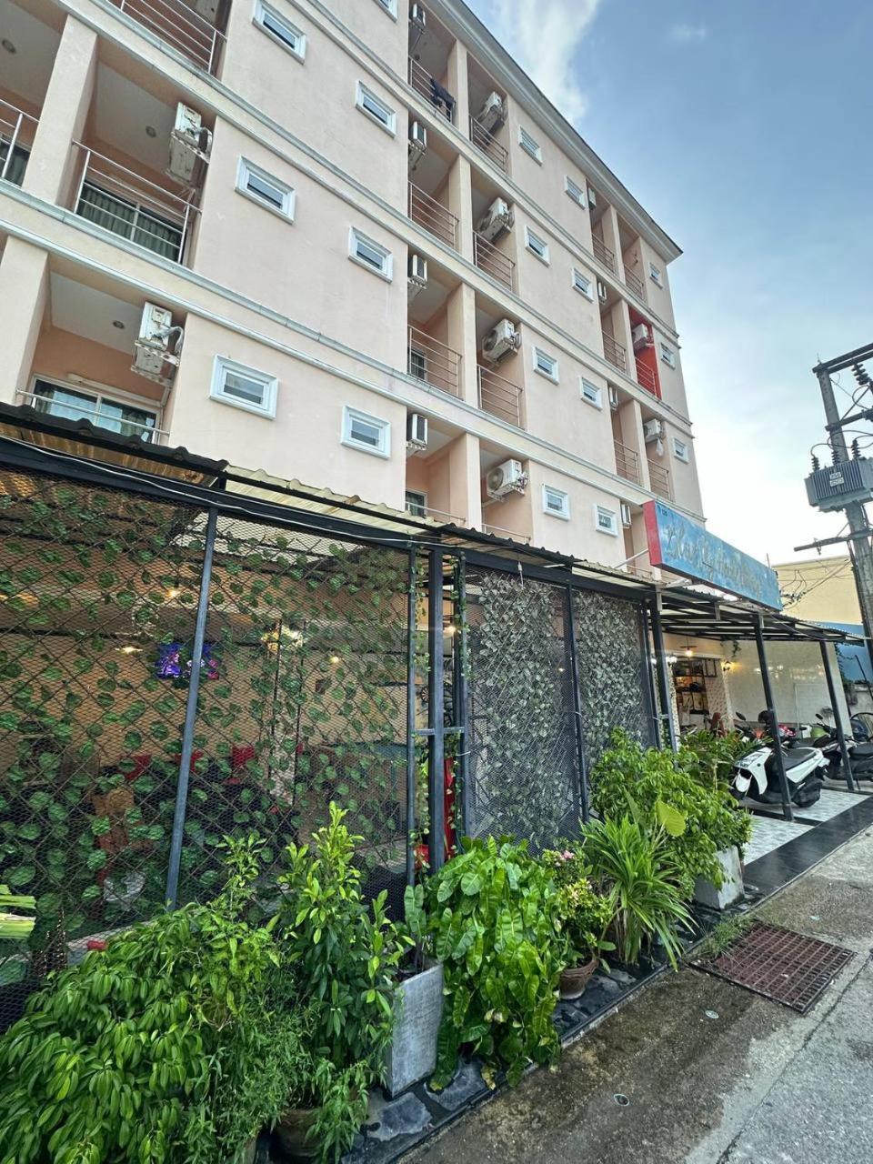 Blueskyhouse Patong 호텔 외부 사진