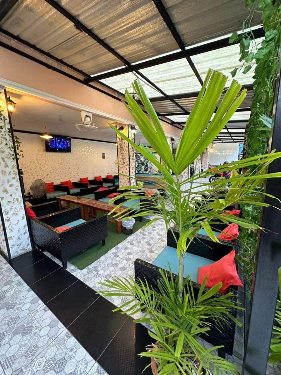 Blueskyhouse Patong 호텔 외부 사진