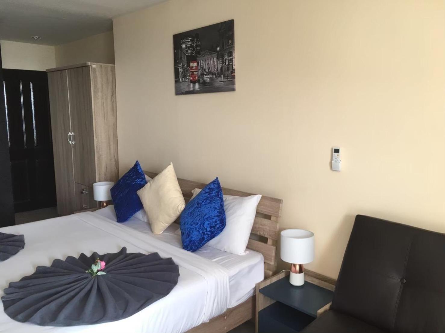 Blueskyhouse Patong 호텔 외부 사진